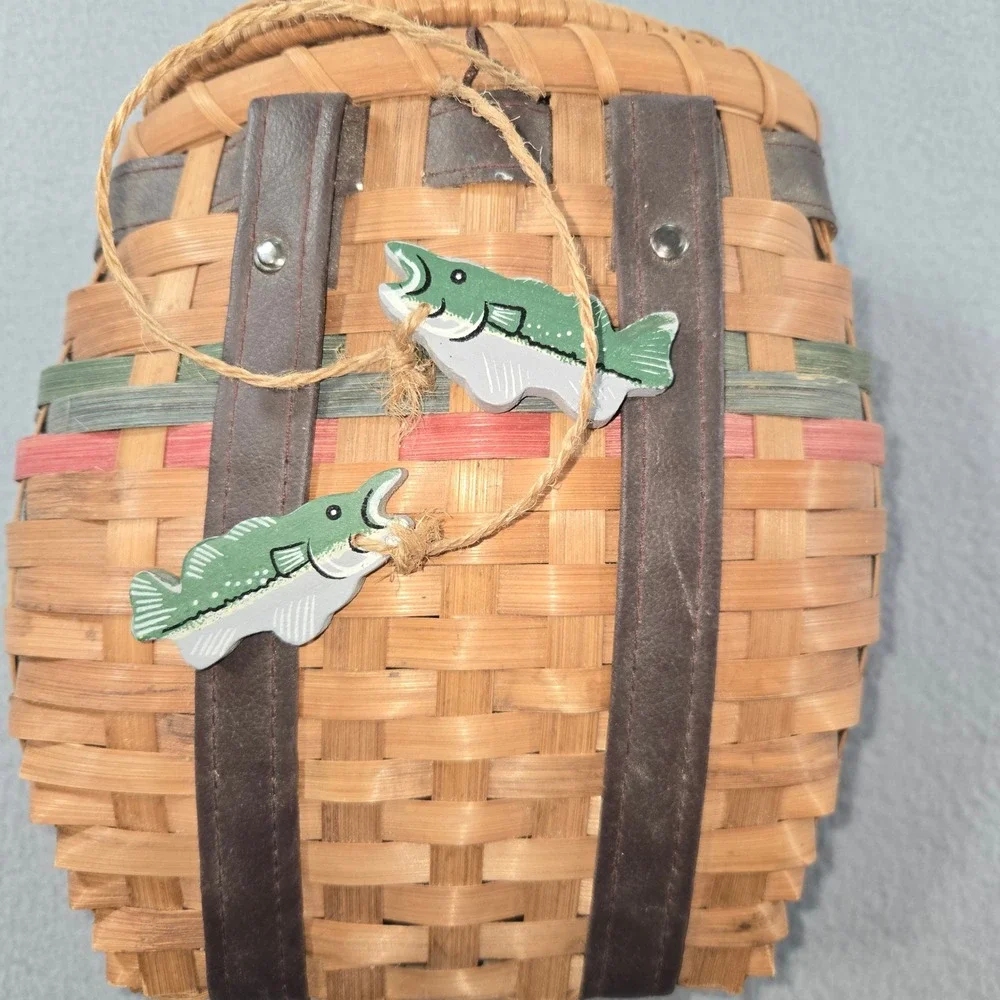 Unbranded Wicker Fishing Creel Basket Unisex OS Brown Rustic Woven Fish Charms